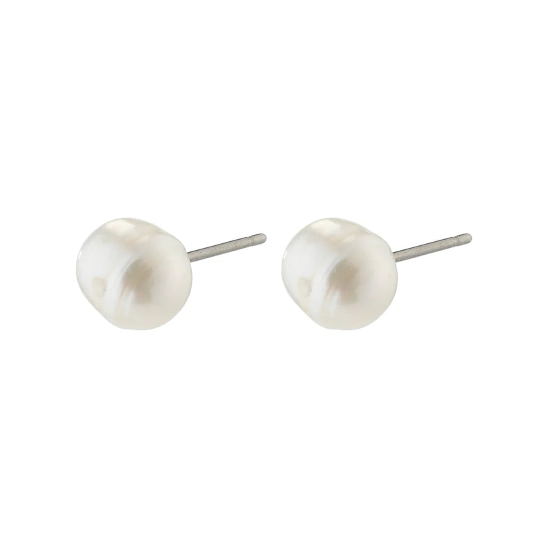 Emory freshwater pearl earrings