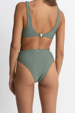 Classic Hi Waist Pant in Olive